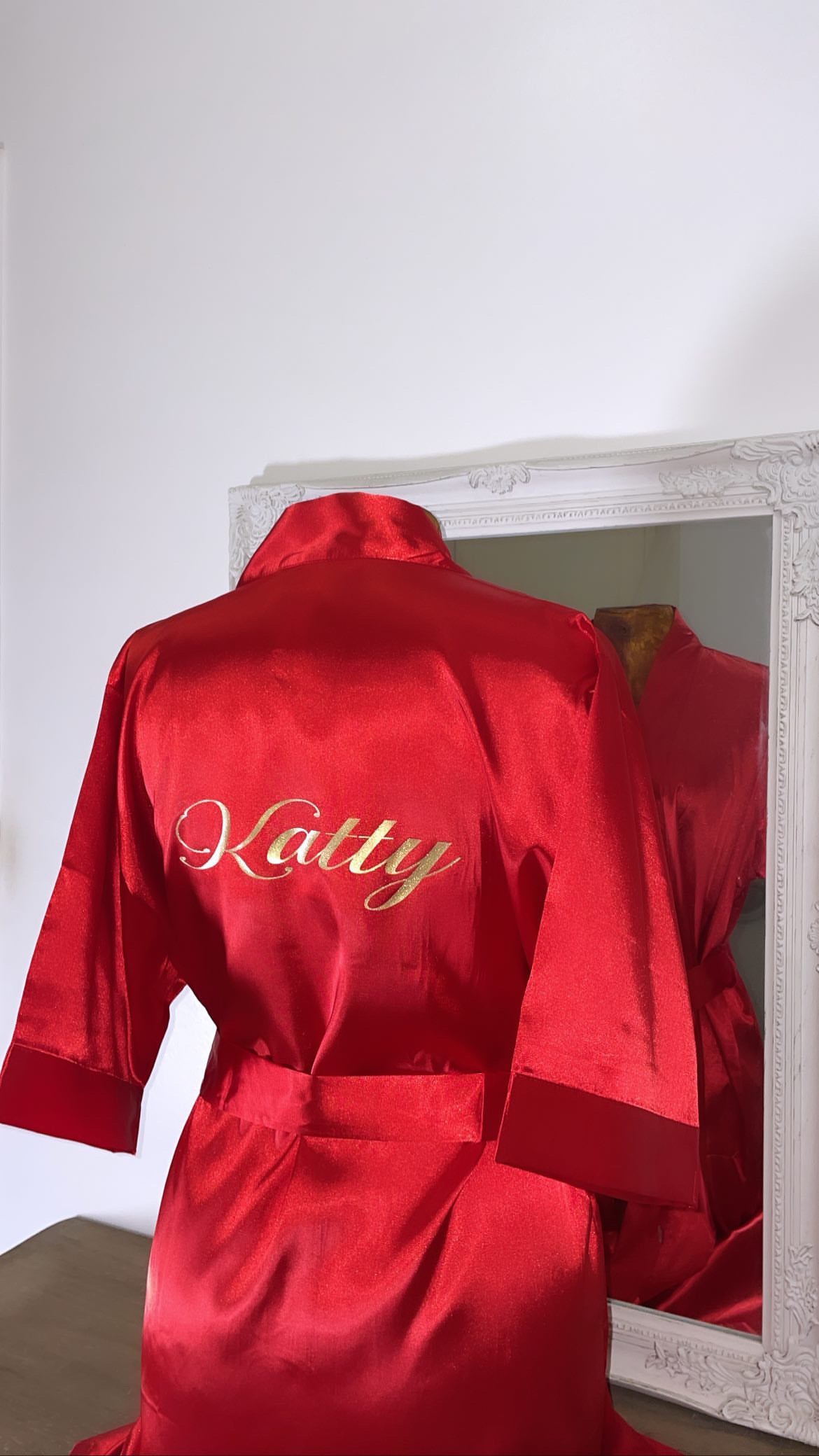 PEIGNOIR EN SATIN PERSONNALISABLE
