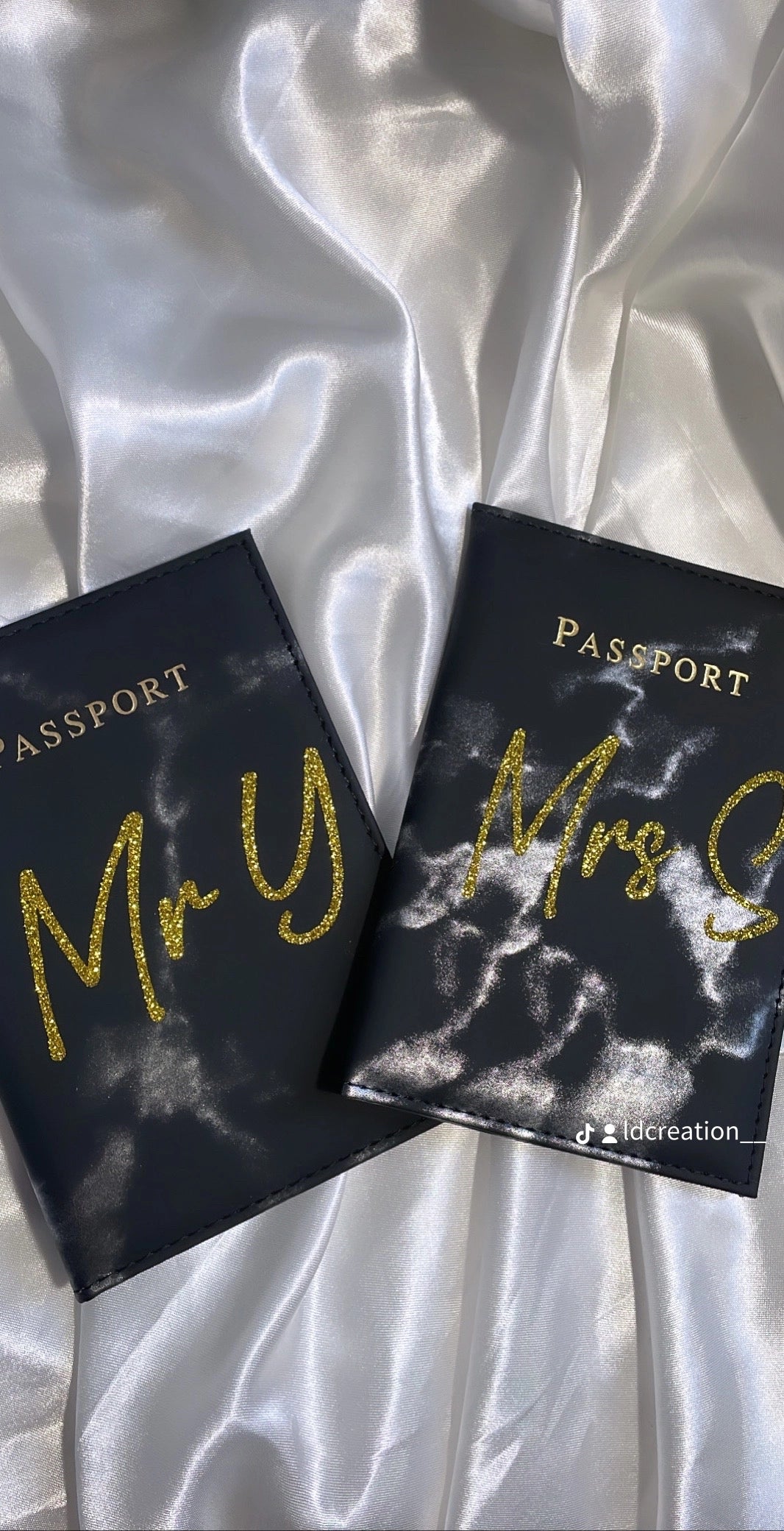 PORTE-PASSEPORT